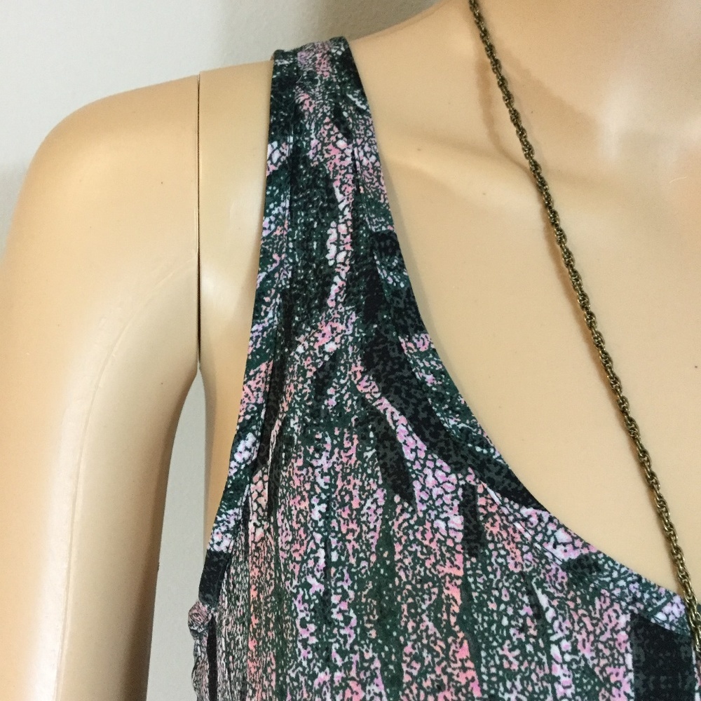 BP Abstract Tank Top - Picture 2 of 5